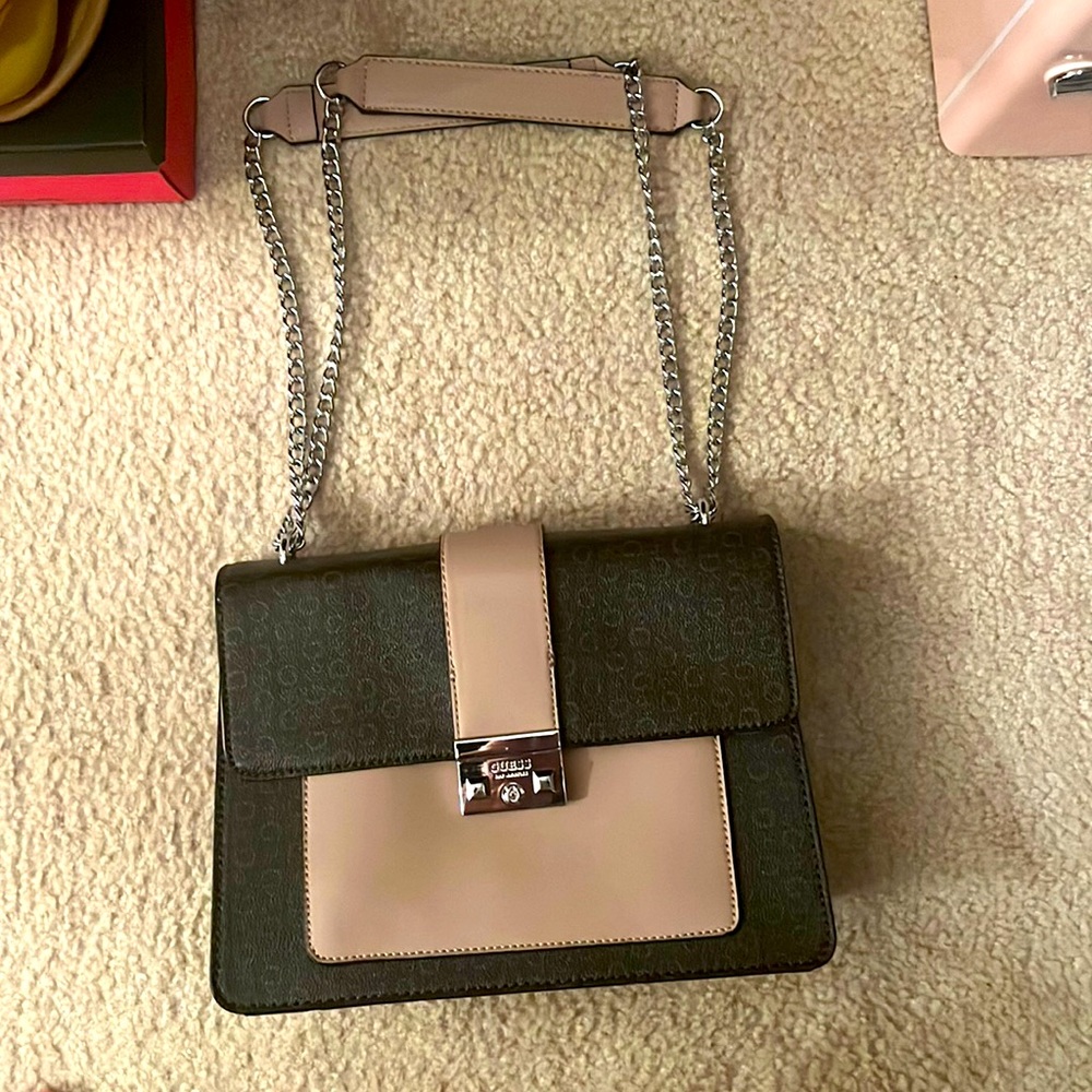 Guess Brown and pink purse Great condition (NEVER USED)